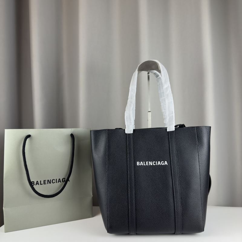 Ba*len*cia*ga shopping bags